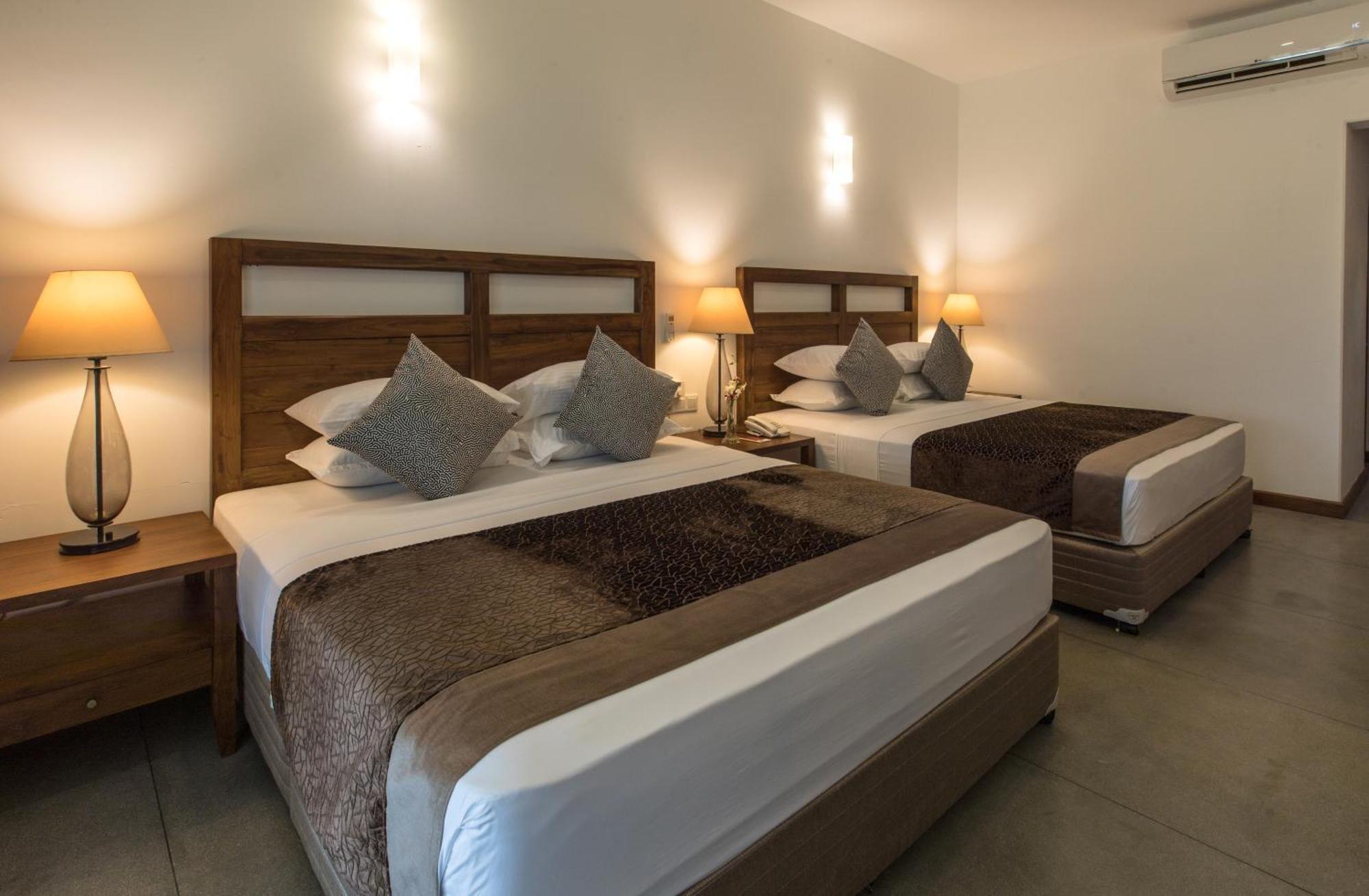 Hotel Earls Rajarata à Anurâdhapura Chambre photo